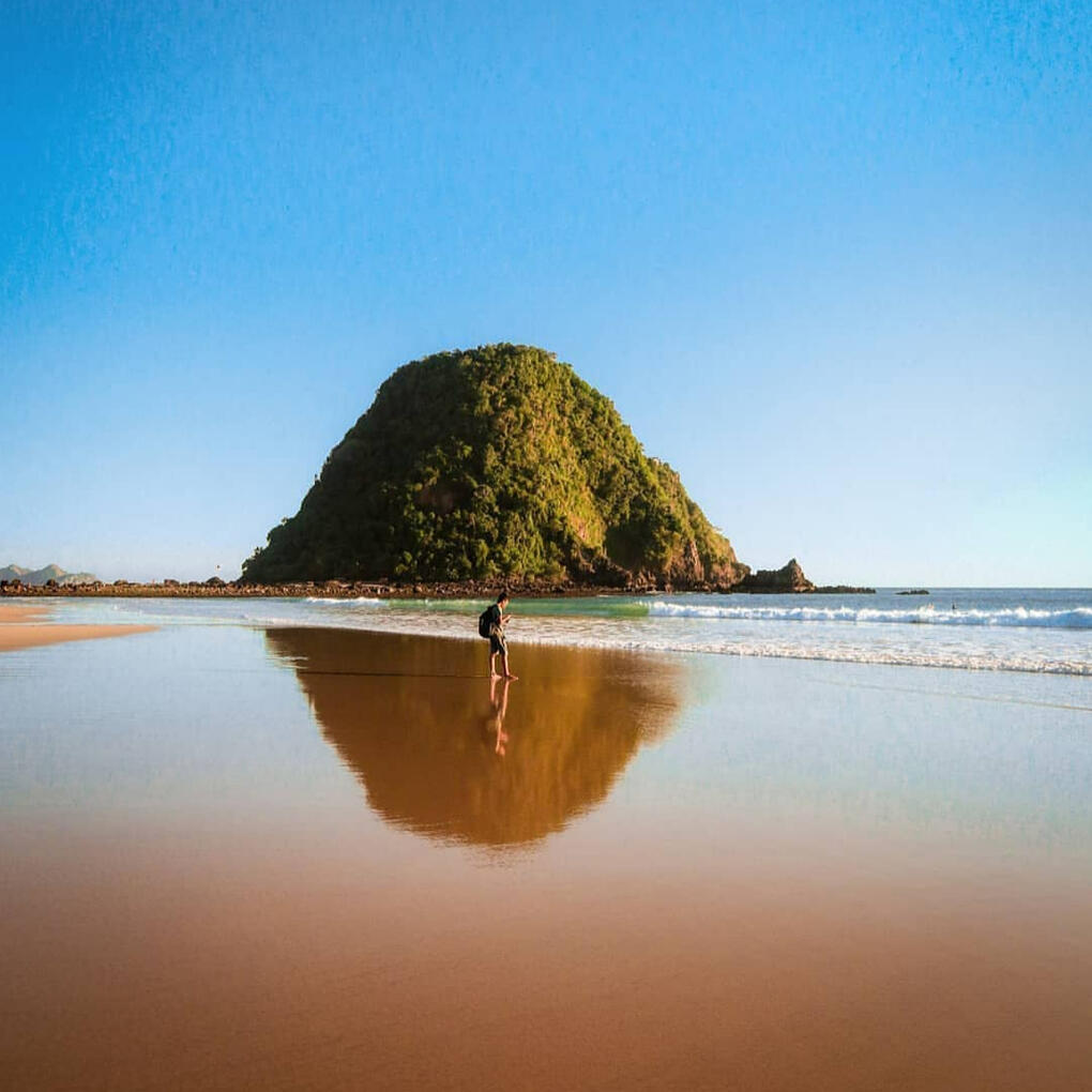 Pulau Merah Banyuwangi
