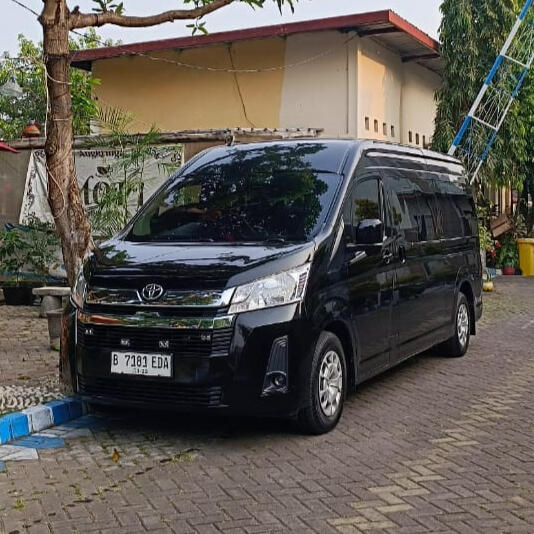 Toyota HiAce Premio